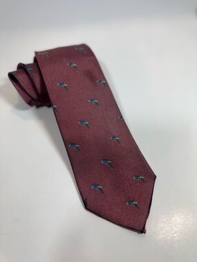 Hermes Men's Burgundy Parrot Pattern Silk Tie
